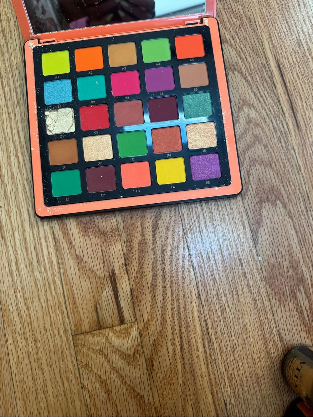 Norvina Orange Eyeshadow Palette - Vibrant Orange Shades